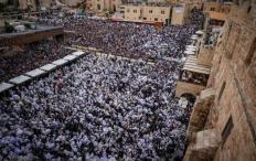 مئات المستوطنين يقتحمون باحات الأقصى في ثالث أيام "عيد الفصح"