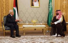 الرئيس يجتمع مع ولي العهد السعودي ويطلعه على آخر المستجدات في الساحة الفلسطينية