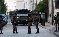 جنود الاحتلال يعتدون على شبان عند حاجز بيت إكسا شمال غرب القدس