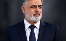 ظل على رصيف الذاكرة