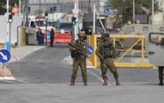 أزمة مرورية خانقة على مداخل القدس جراء تشديد الاحتلال إجراءاته على الحواجز