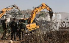 الاحتلال يهدم منزلين لمواطن ونجله في سلوان بمدينة القدس
