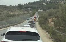 الاحتلال يغلق المدخل الشمالي لسلفيت ويعيق حركة المواطنين