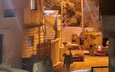الاحتلال يحتجز 3 شبان في قرية المغير