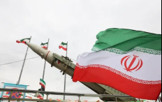 إيران ترفع جاهزيتها العسكرية إلى "أقصى درجاتها" تحسبا لأي طارئ أو مغامرة حربية محتملة