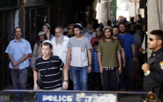 محافظة القدس: جماعات "الهيكل" تمهّد لتحويل باب الرحمة إلى نقطة صلاة يهودية على غرار حائط البراق
