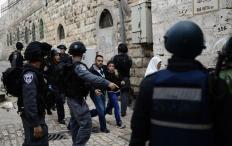 بحجة الاعياد االيهودية.. أزمة مرورية خانقة في مدينة القدس بسبب إغلاقات الاحتلال