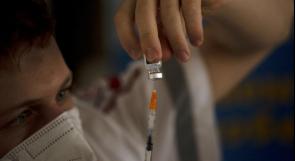 الصحة العالمية تدعو إلى تجميد الجرعات الثالثة باللقاح المضاد لكورونا
