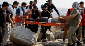 إصابة 3 مواطنين بينهم مسنان جراء اعتداء قوات الاحتلال عليهم في الخليل