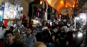 الاقتصاد المتردي يسرق فرحة العيد من الفلسطينيين