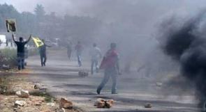 جيش الاحتلال يقمع مسيرة بيت أمر ويصيب طفل ومتضامنين