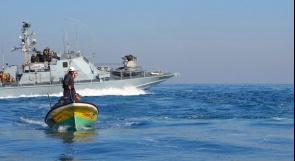 غزة: زوارق بحرية الاحتلال تفتح النار على مراكب الصيادين