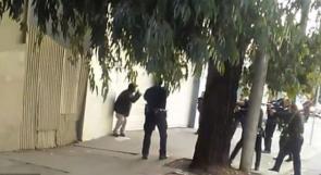 بالفيديو.. رجال شرطة أميركيون يعدمون رجلاً أسود بالشارع