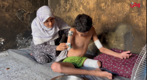 سمير.. طفل من غزة بُترت رجله ويده جراء انفجار طائرة مسيرة، يناشد بالمساعدة والعلاج