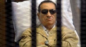 شباب غاضبون يطالبون بإعادة محاكمة مبارك