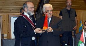 الرئيس يتسلم جائزة البحر المتوسط للسلام