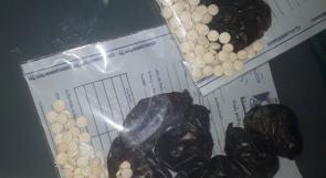 بالصور.. شرطة الخليل تضبط 200 حبة مخدرة داخل معدة تاجر مخدرات هربها من الأردن