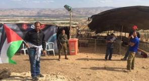 المقاومة الشعبية تبني قرية "الياسر" في الاغوار