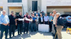 الإغاثة الزراعية تُطلق حملة وطنية لتوزيع كرتون العنب الفلسطيني في محافظتي الخليل وبيت لحم