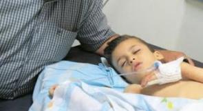 صور .. نقل الطفل احمد دوابشة الى المستشفى