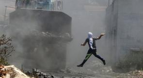 رام الله: الاحتلال يقمع مسيرة نعلين الأسبوعية