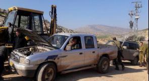 الاحتلال يصادر معدات ويمنع شق طريق في طوباس