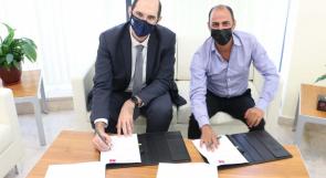 بنك فلسطين و"جفرا" يوقعان اتفاقية لتنمية الصناعة الموسيقية الفلسطينية