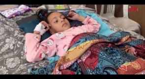سيلا… طفلة من قطاع غزة قُيّدت طفولتها بإصابة في العمود الفقري وعائلتها تناشد بالعلاج