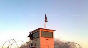 رفع العلم الفلسطيني على بوابة معسكر للاحتلال في بيت لحم
