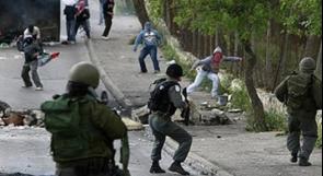 مواجهات بين عشرات الشبان وقوات الاحتلال شمال القدس