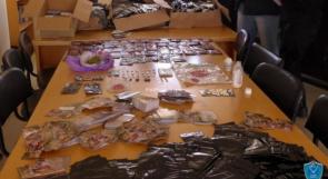 ارزيقات: الشرطة تضبط آلاف الحبوب المخدرة في بيرنبالا