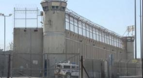 إدارة سجون الاحتلال تغلق أقسام "فتح" في سجن "عوفر"