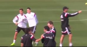 بالفيديو...من جديد.. رونالدو يطرد رودريغيز من التدريبات