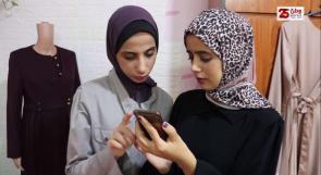 "الخزانة الخضراء".. مشروع ريادي لشقيقتان يهدف للإستفادة من الملابس المستعملة في غزة