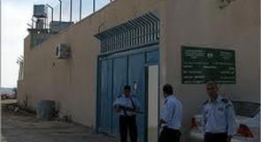 حماس: نقل مضرب عن الطعام بسجن السلطة للمستشفى