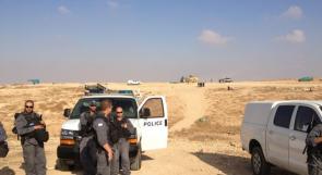 قوات الاحتلال تخطر بهدم خيمتين سكنيتين في سوسيا جنوب الخليل