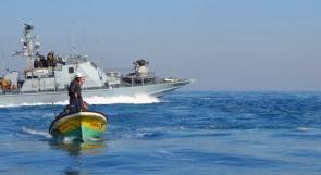 بحرية الاحتلال تعتقل صياديْن من عرض البحر شمال قطاع غزة