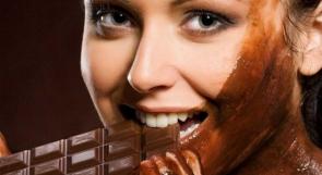 تناول الشوكولاتة يزيدُك ذكاءً!