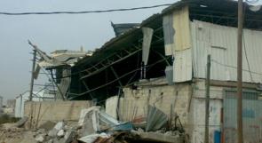 سلطات الاحتلال تخطر بهدم منازل وبركسات في محافظة نابلس