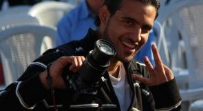 اصابة مصور صحفي وشاب بجروح خطرة في مواجهات عوفر وقلنديا