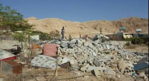 بالصور..قوات الاحتلال تهدم 9 منازل في منطقة الديوك التحتا بالقرب من اريحا