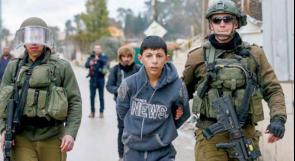 الاحتلال يعتقل ثلاثة أطفال من مخيم الجلزون