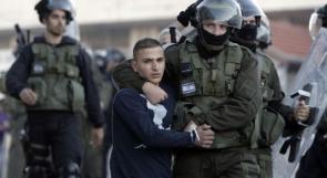 قوات الاحتلال تعتقل شابين و3 مواطنين من الخليل ونابلس