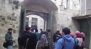 خاص لـ "وطن": بالفيديو... التجمع الفلسطيني للتصوير يوثق مجريات الحياة في أزقة "دمشق الصغرى"