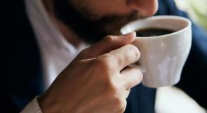 متى تشرب القهوة للشعور بالمزيد من اليقظة؟