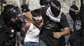 الاحتلال يعتقل فتى عقب الاعتداء عليه شرق نابلس