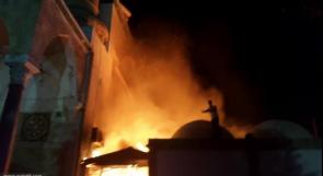 بالفيديو... اندلاع حريق هائل في مسجد الجزار بعكا