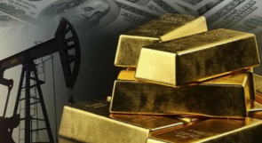 النفط يستقر والذهب يهبط من أعلى مستوى في 3 أشهر