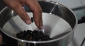 خاص لـ"وطن": بالفيديو.. دير البلح: تحويل نوى التمر لقهوة خالية من "الكافيين"