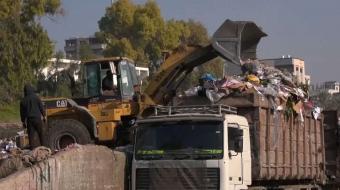 على طاولة برنامج "العدالة البيئية والمناخية " ملف النفايات الصلبة كابوس يهدد قطاع غزة
